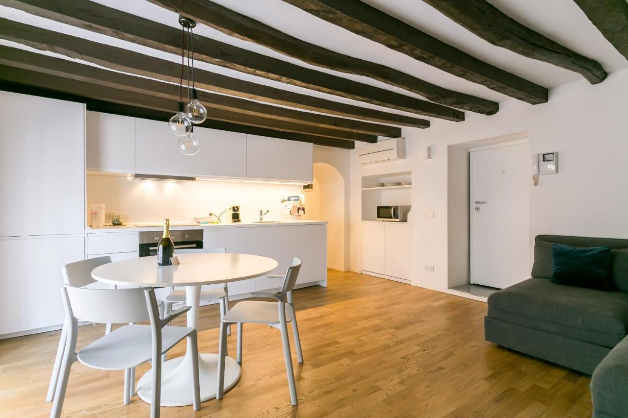 Mortara Navigli Apartments Milano Eksteriør billede