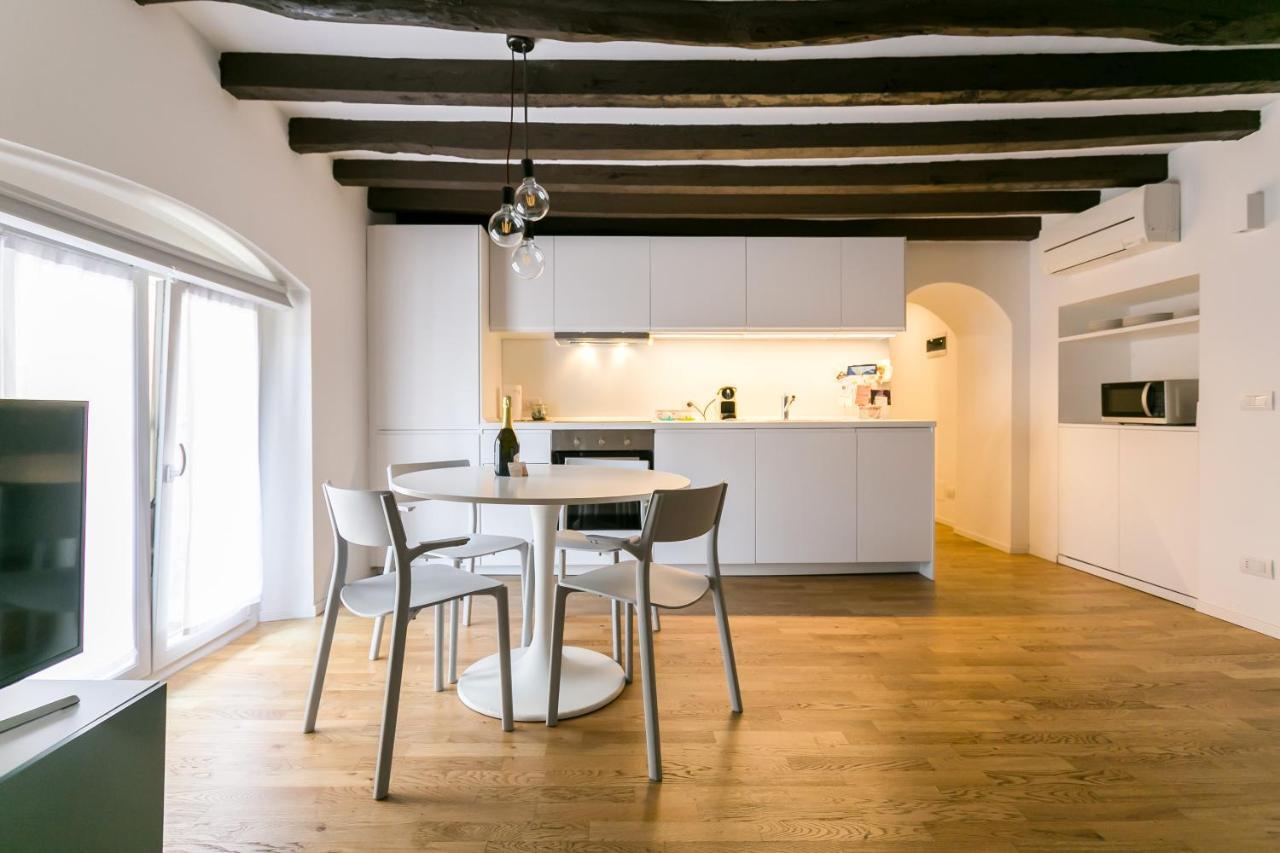 Mortara Navigli Apartments Milano Eksteriør billede